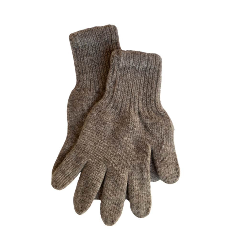 Paire de gants en laine de yak taupe sur fond blanc